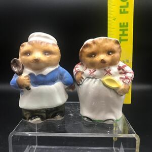 Vintage Mole Hedgehog Couple Salt & Pepper Shakers Made in Japan Anthropomorphic